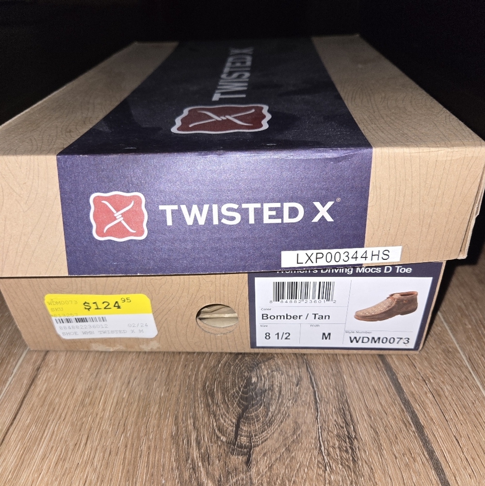 Twisted X Diamond Moccasins - Picture 5 of 5